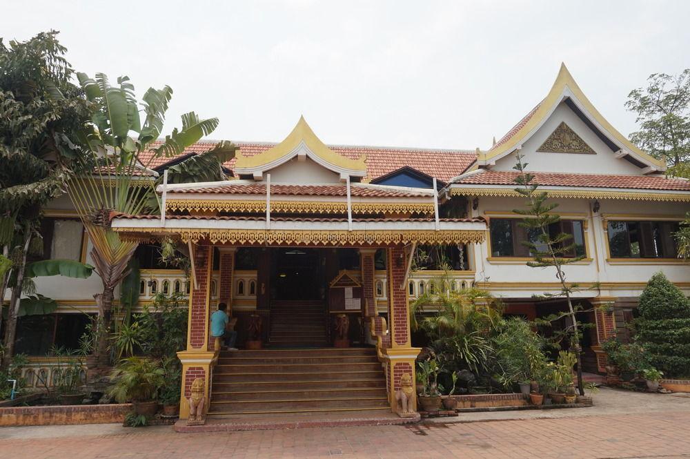 E-Outfitting Vang Thong Hotel Luang Prabang Exterior foto