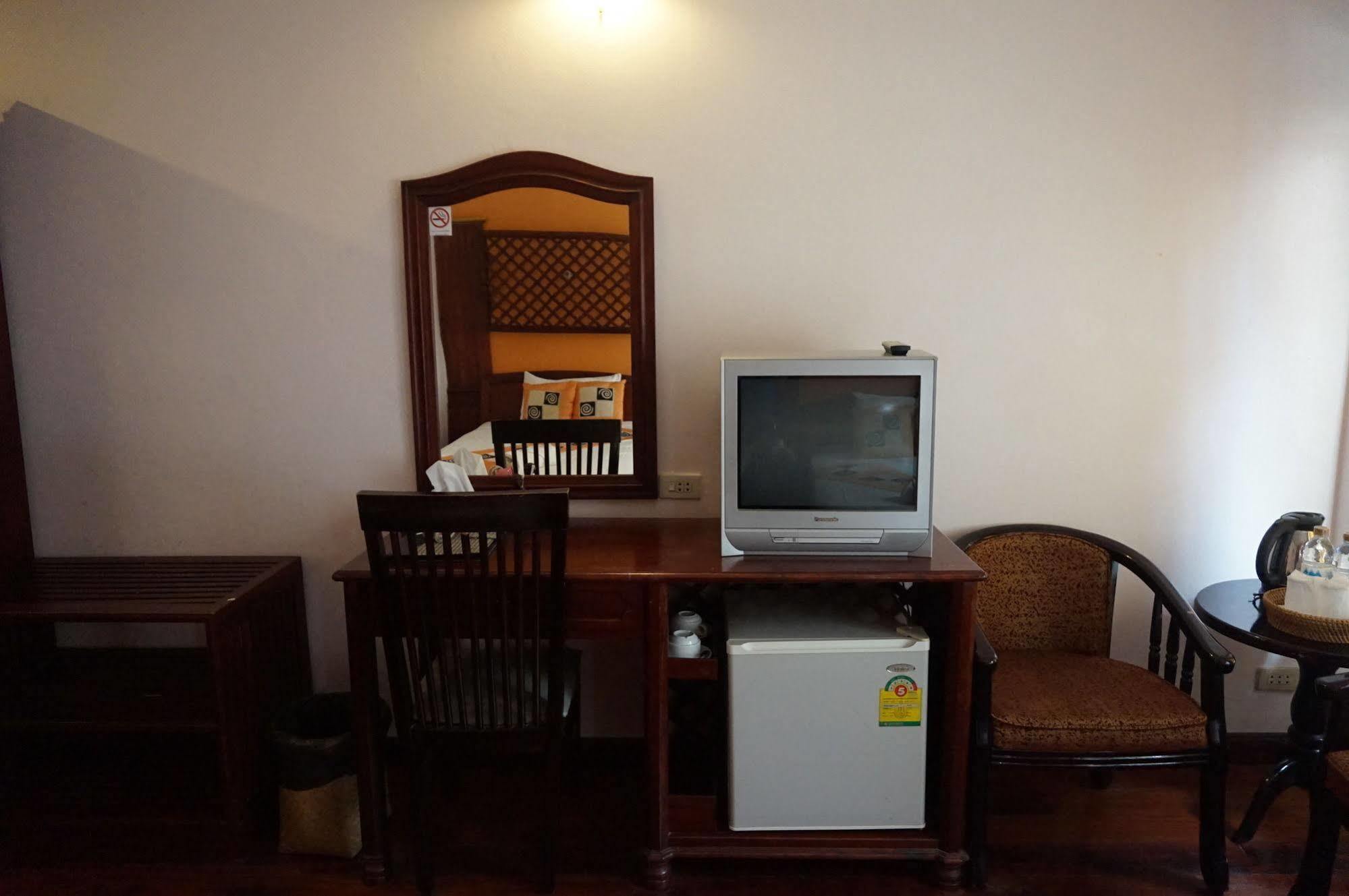 E-Outfitting Vang Thong Hotel Luang Prabang Exterior foto