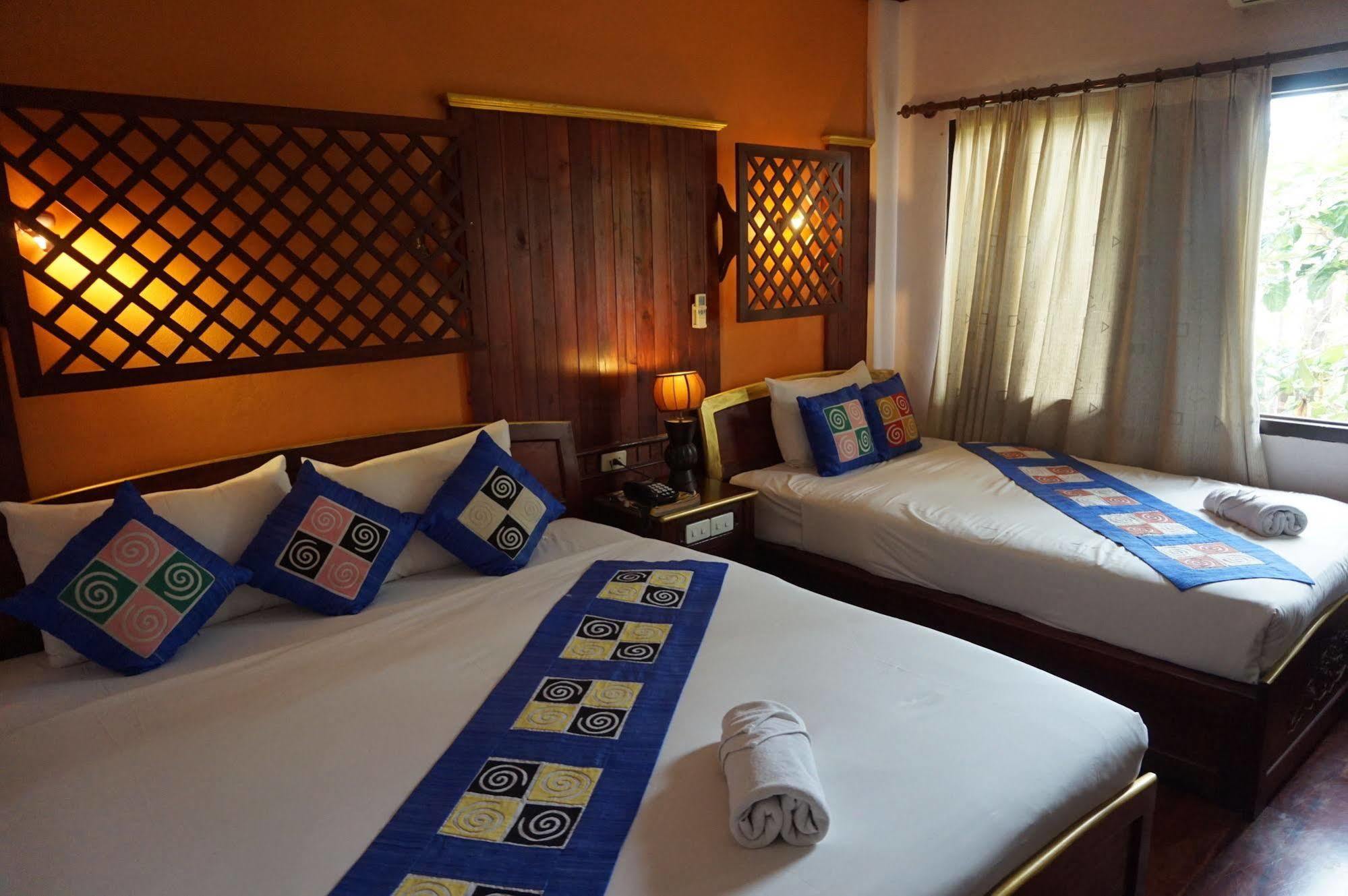 E-Outfitting Vang Thong Hotel Luang Prabang Exterior foto