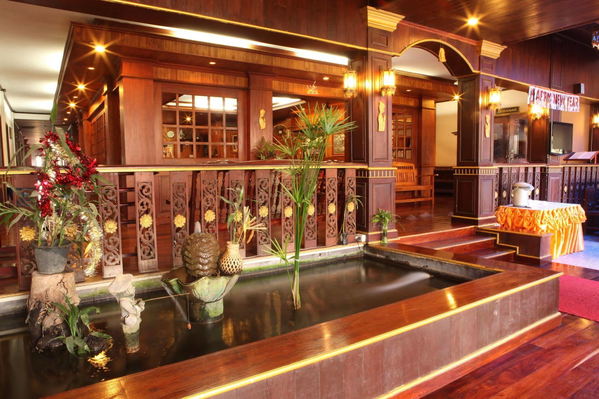 E-Outfitting Vang Thong Hotel Luang Prabang Exterior foto