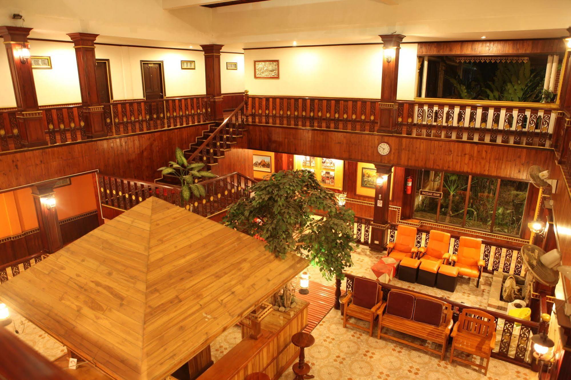 E-Outfitting Vang Thong Hotel Luang Prabang Exterior foto