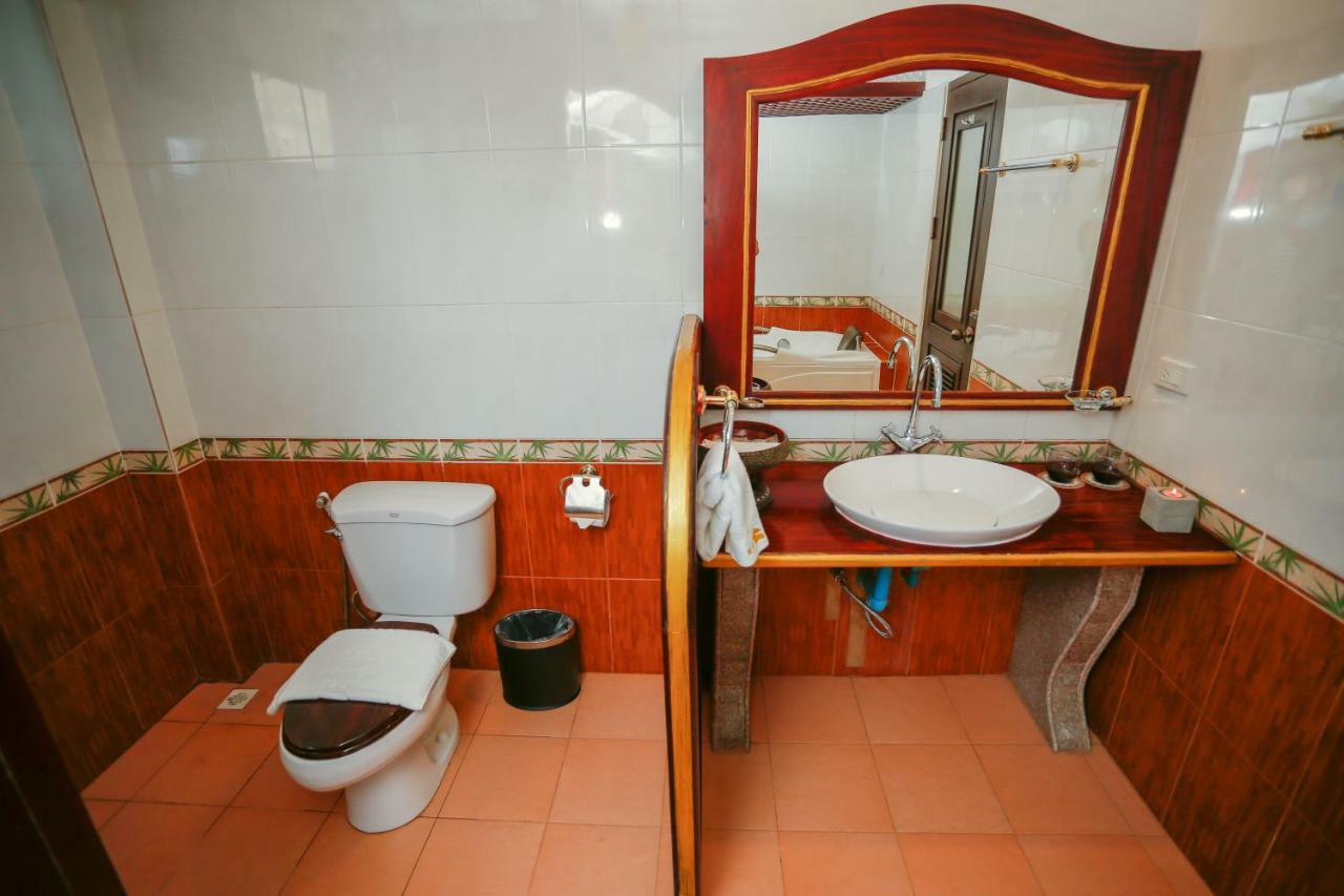 E-Outfitting Vang Thong Hotel Luang Prabang Exterior foto