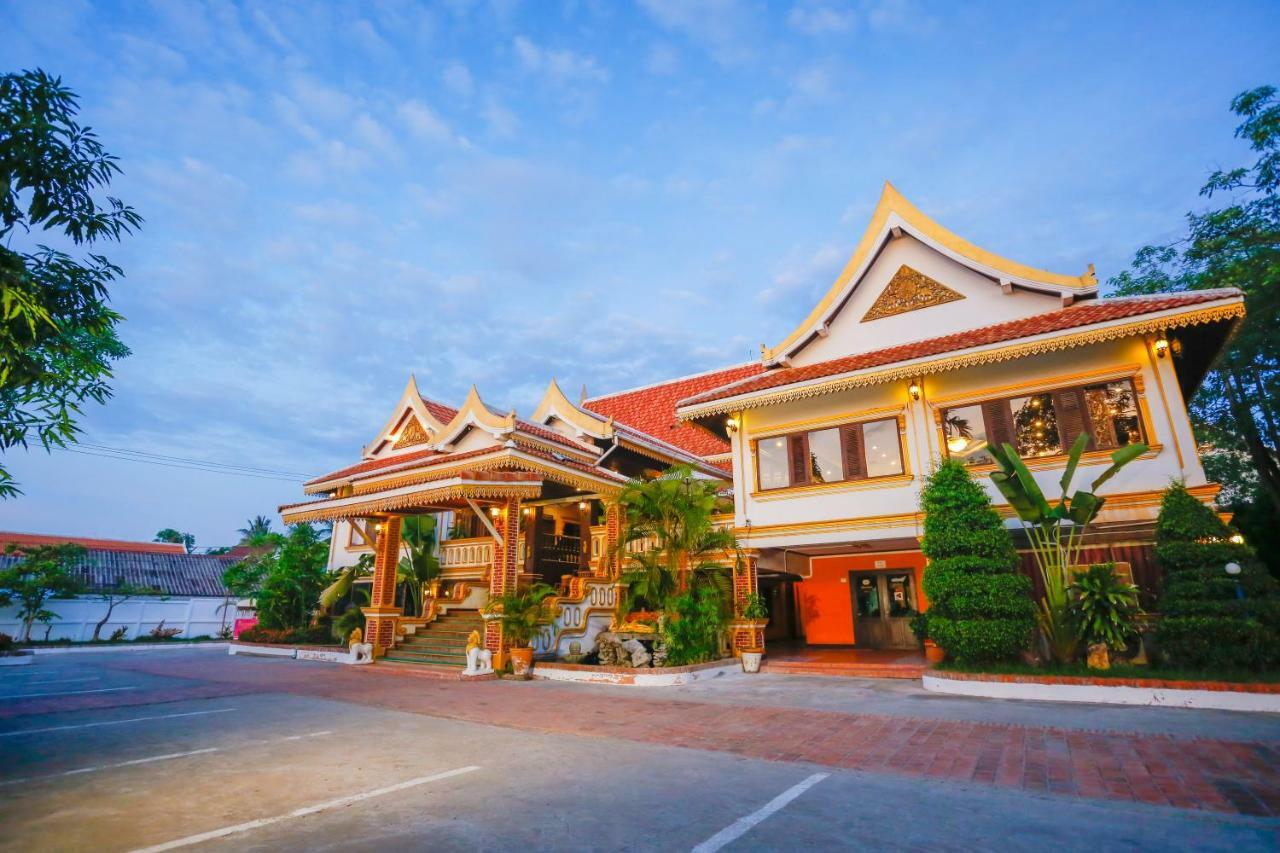 E-Outfitting Vang Thong Hotel Luang Prabang Exterior foto